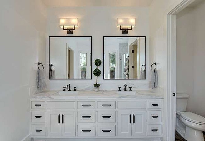 imgi 29 983 terra bella ave willow small 028 42 master bedroom bathroom vanity 666x444 72dpi