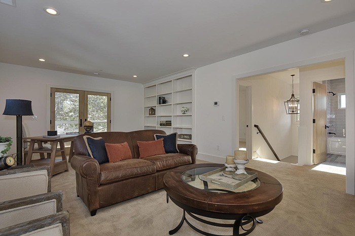 imgi 34 983 terra bella ave willow large 027 28 upstairs family room view 1500x998 72dpi