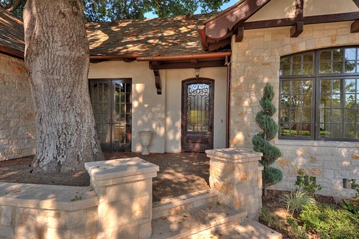 imgi 3 mcbain2 02front entry