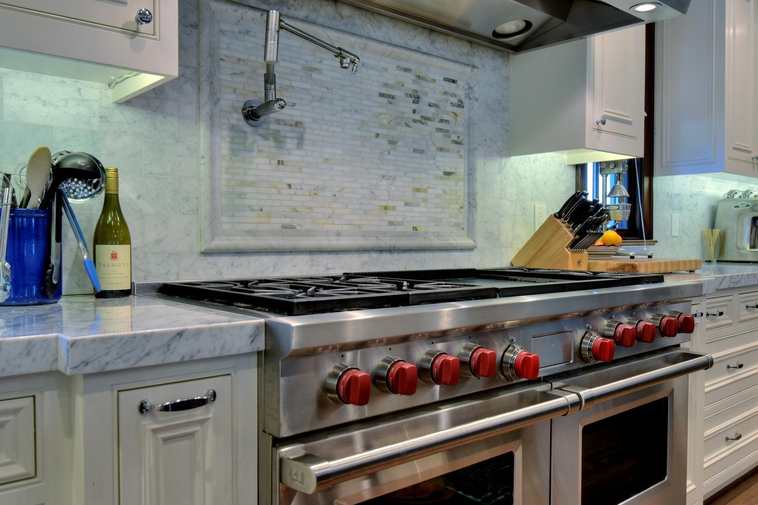imgi 5 959 addison ave palo alto ca large 036 30 stove back splash 1499x1000 72dpi