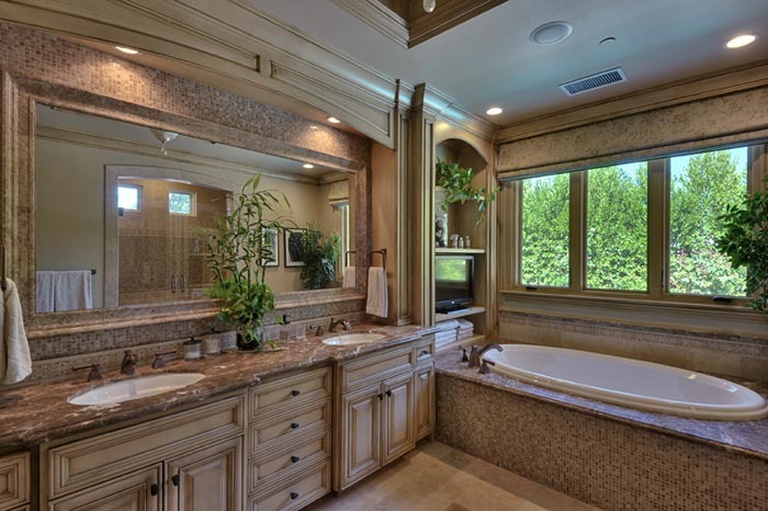 imgi 9 mcbain2 08bathroom